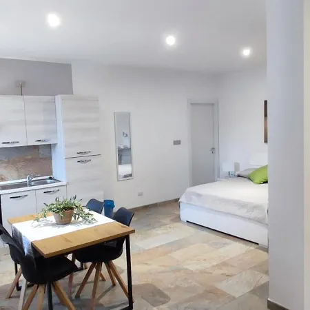 Nautica Tarello - Casa Ena Beb Bed & Breakfast Viverone Exterior photo
